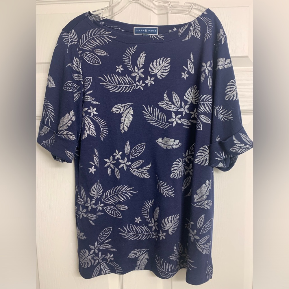 Karen Scott Navy Blue Short Sleeve Blouse Top Size 1X Leaf Pattern Silver